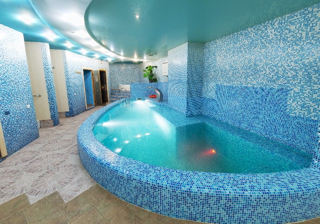 Финская сауна с теплым бассейном в Екатеринбурге Сауна Лагуна оздоровительный центр